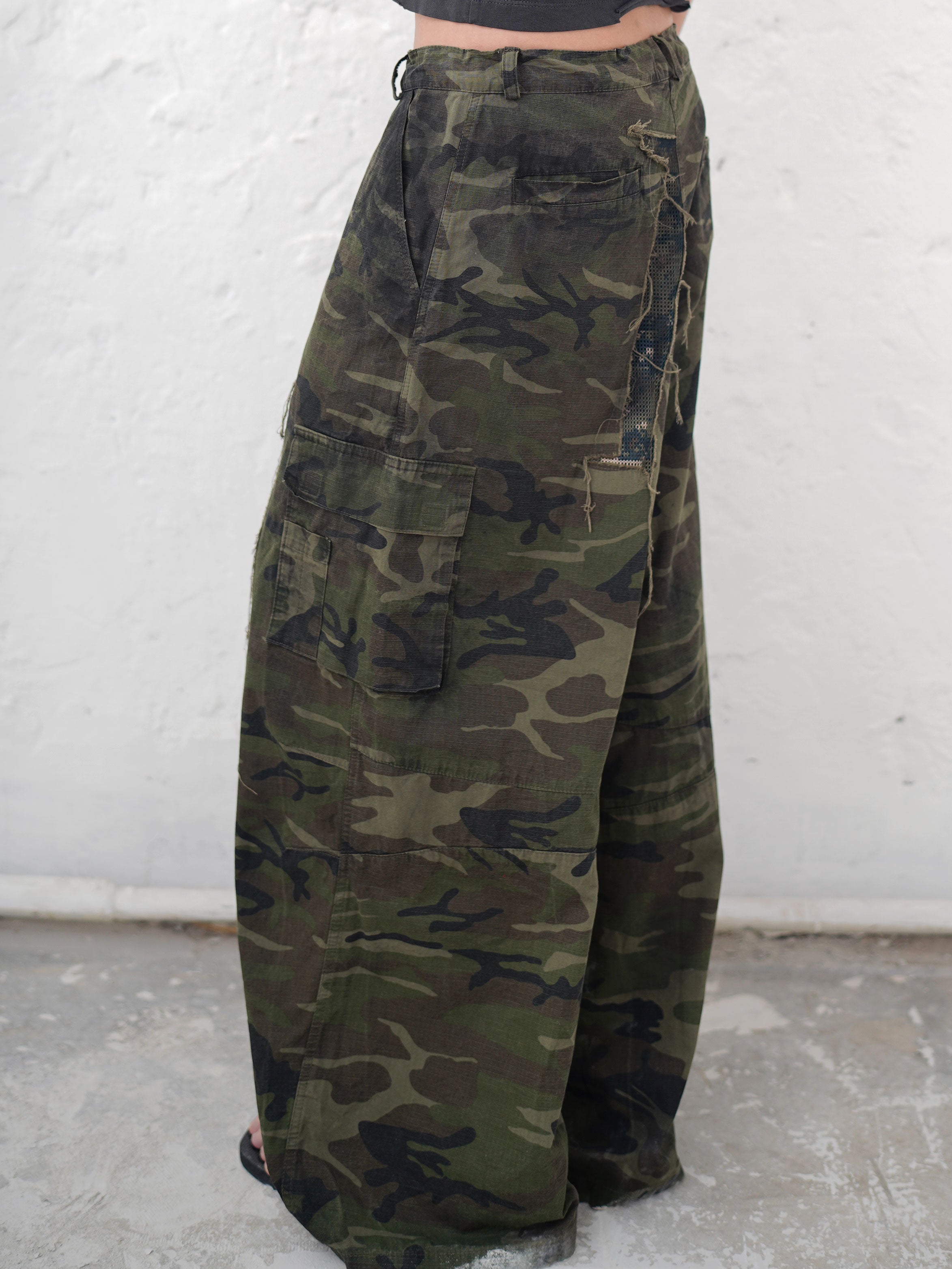 RIPPED CAMO PANTS